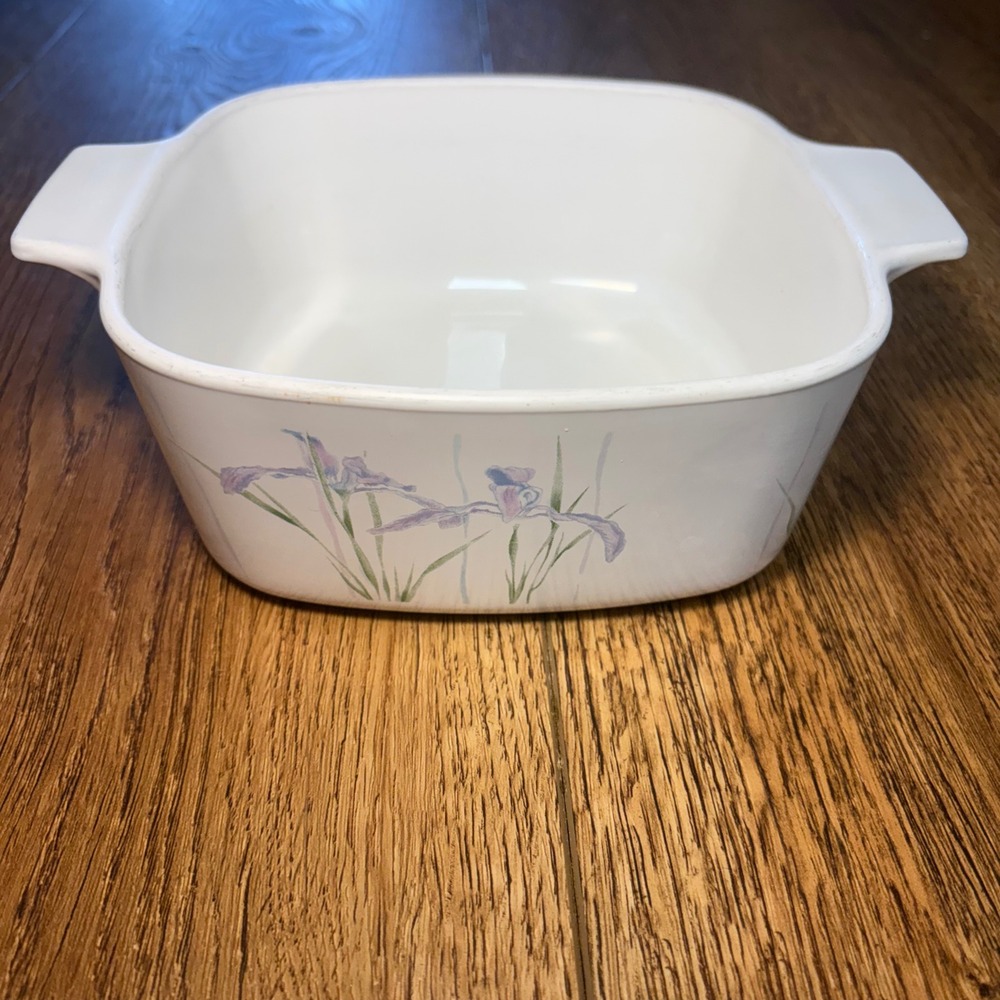 Vintage Corning Ware Shadow Iris A-1.5-B 1 1/2 Liter Casserole Dish USA Cottage